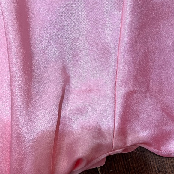 Limited Edition Victoria's Secret 2016 Pink Robe - Picture 13 of 16